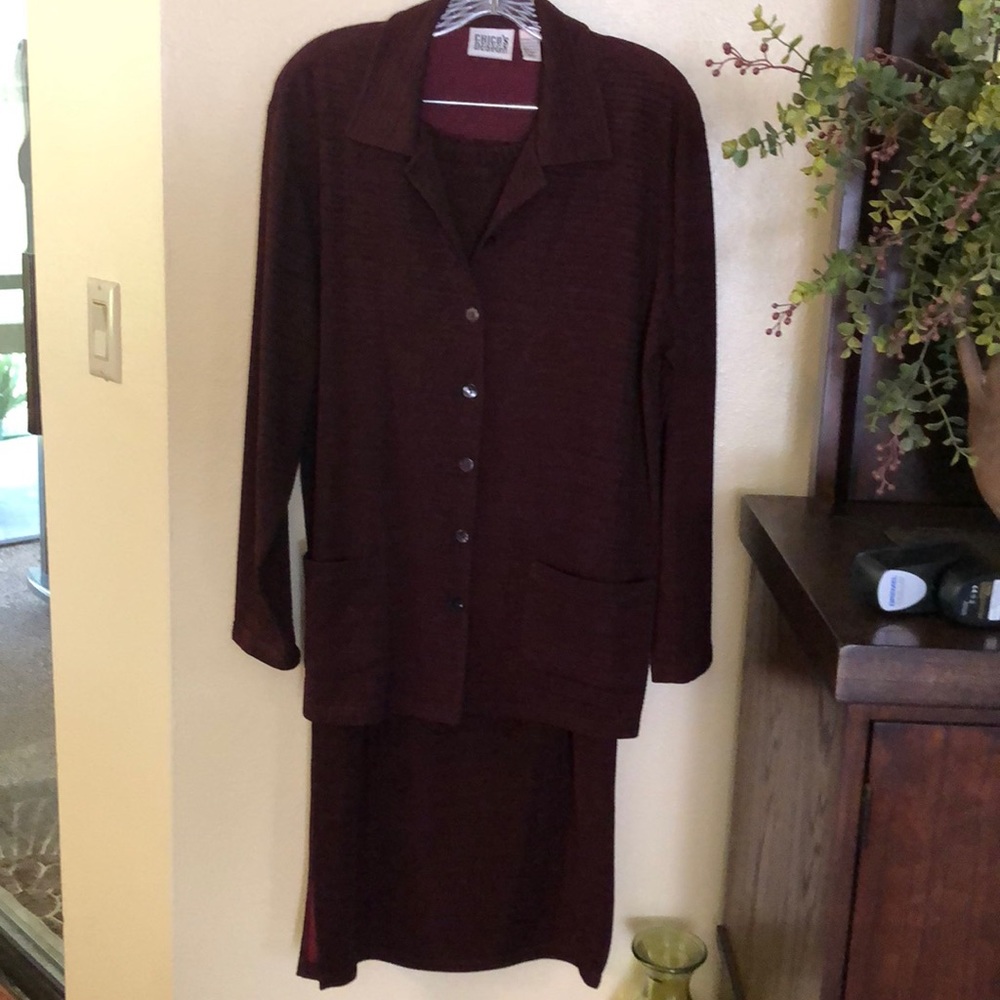 Chico’s skirt set (maroon)